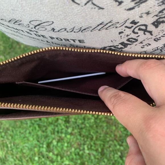 NWOT Coach Crossbody monogrammed purse with adjustable strap - Picture 10 of 14